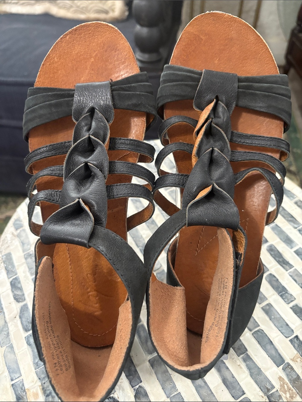 Vintage Y2K NAYA Black Leather Gladiator Sandals S 7.5